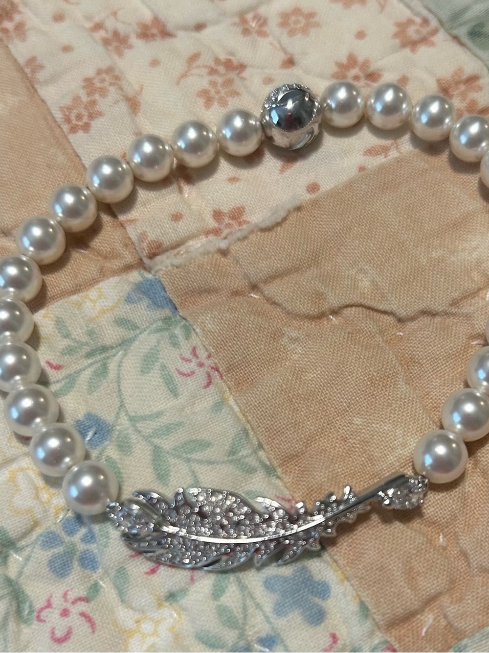 Silpada Sterling Silver and Pearl Bracelet with feather decoration